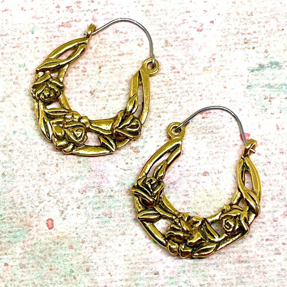 Vintage Embossed Rose Detailed Openwork Antique Gold Tone Hoops Hoop Earrings